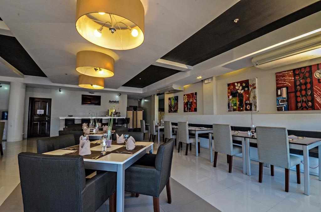 Empire Suites Hotel Puerto Princesa Exterior photo